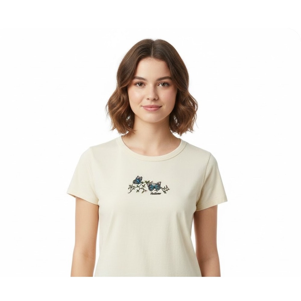 Hollister Womens Cropped Cream Butterfly Embroidered Graphic T‎ Shirt Y2K Small